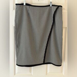 Calvin Klien Houndstooth Skirt 16W